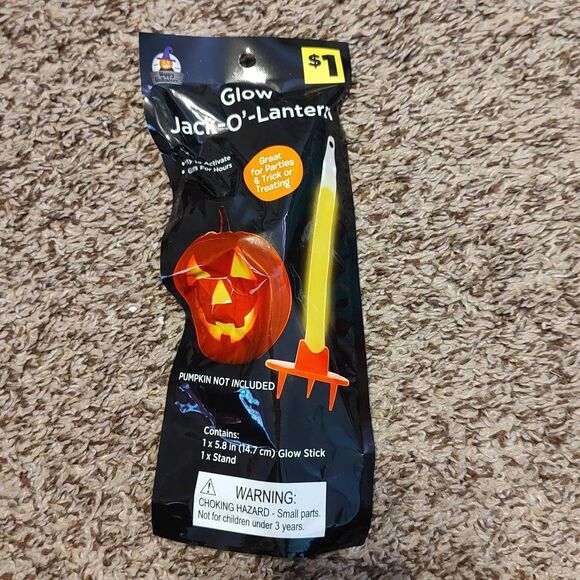 Lot of 52 Glow in the Dark, Glow Stick Holiday Party Jewelry Toys Rings Wand - Picture 6 of 16